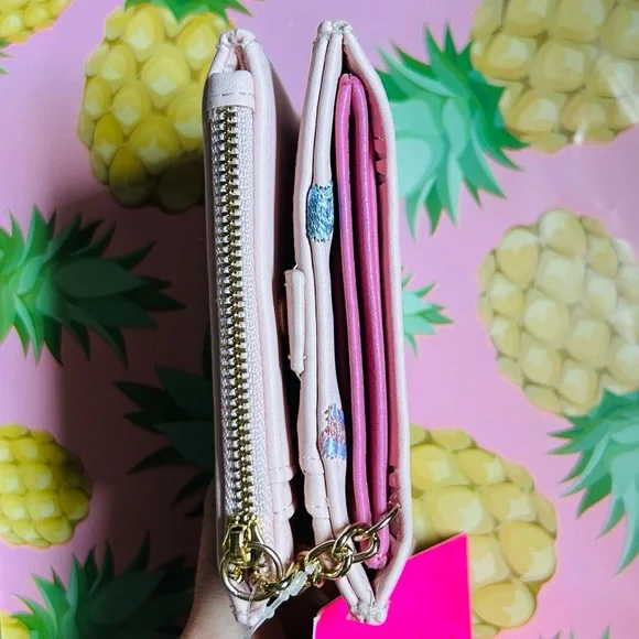 💗🧸 Betsey Johnson Candy Heart Handbag & Gummy Bear Wallet & Heart Charm NWT - Picture 12 of 16